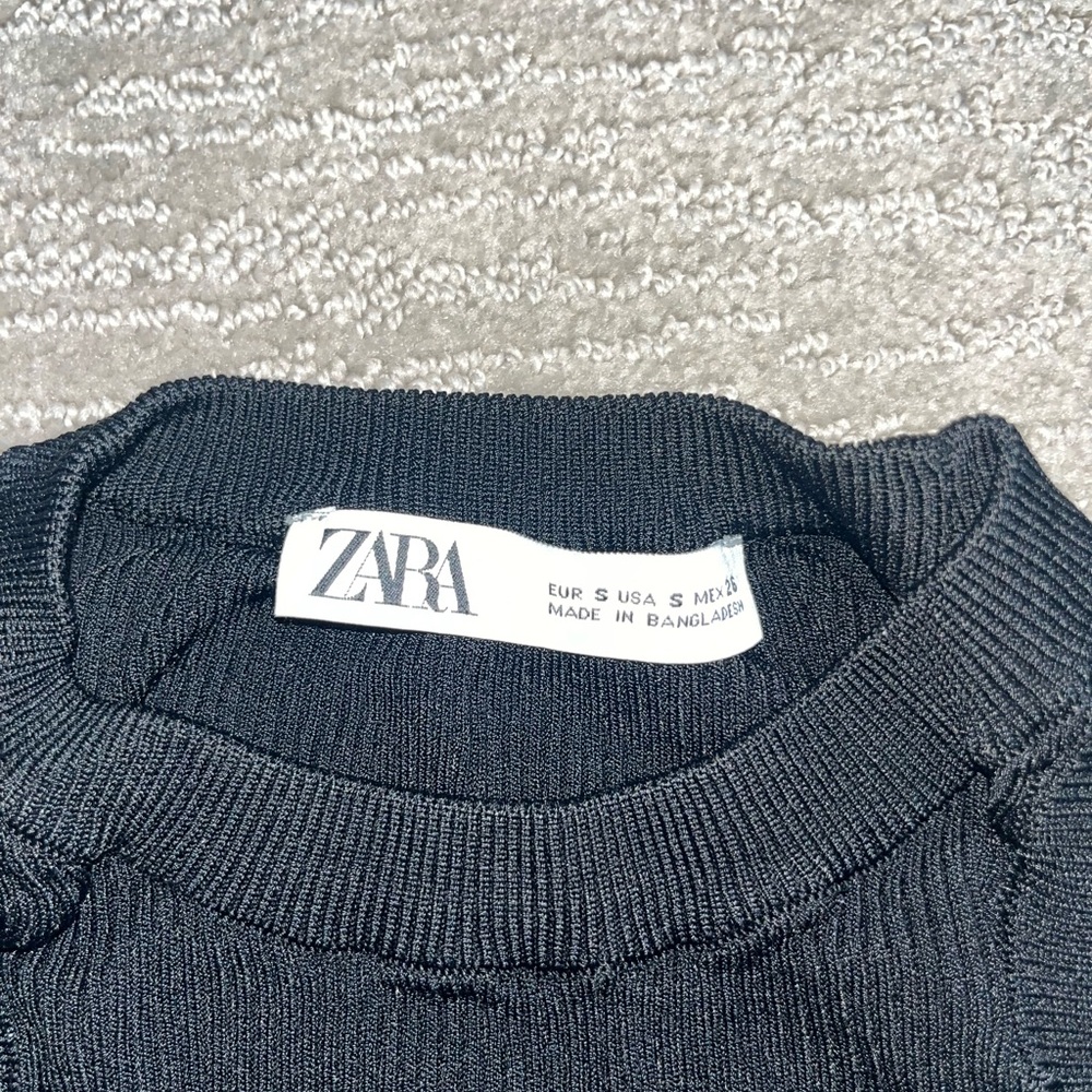 Zara Ribbed Tank - Picture 2 of 2